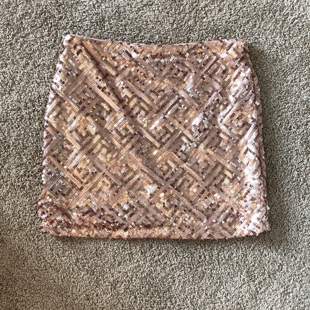 Rose gold full sequin mini skit